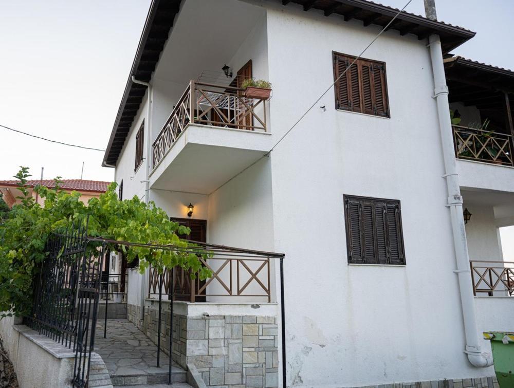 Este Luxury Apartments Kriopigi Exterior foto